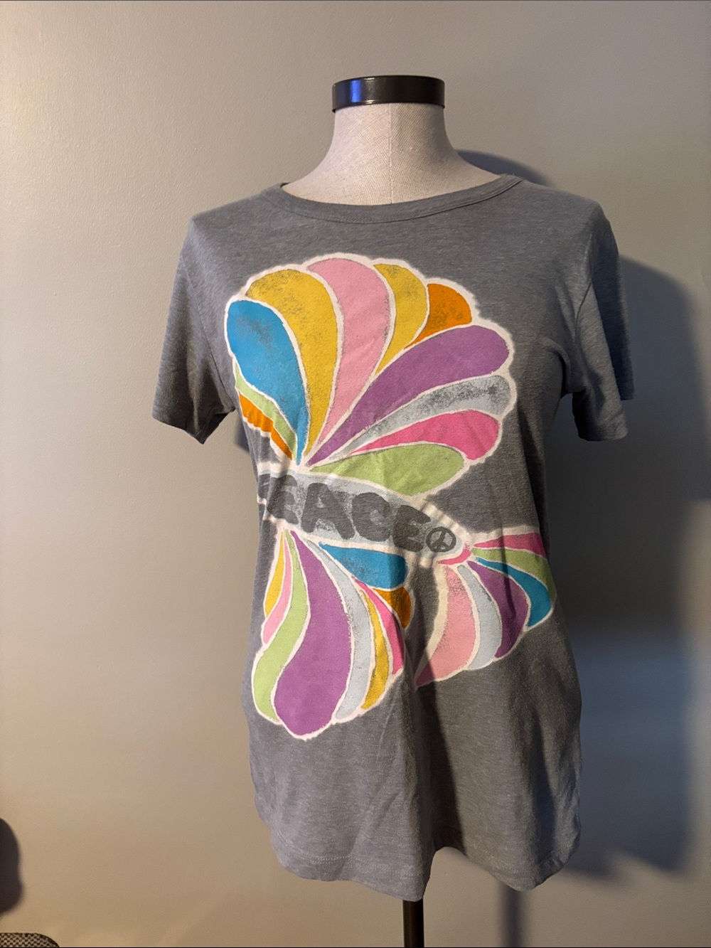 Freeze Gray Short-Sleeve Tee with Multicolor Swirl Graphic